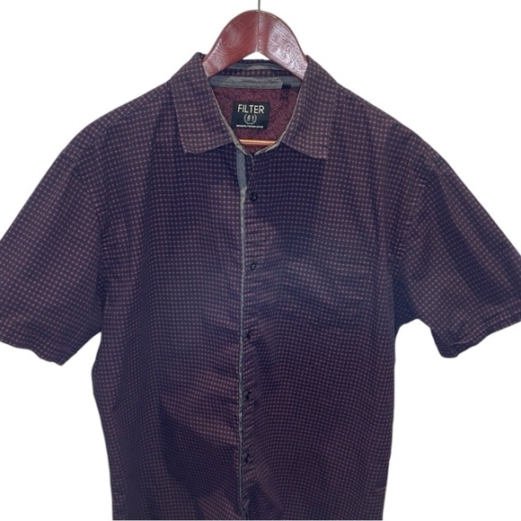 Filter Men's Casual Button-down Shirt XL
Size - Picture 2 of 8